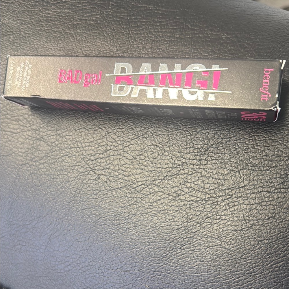 Benefit BADgal BANG! Mascara - Black and Pink